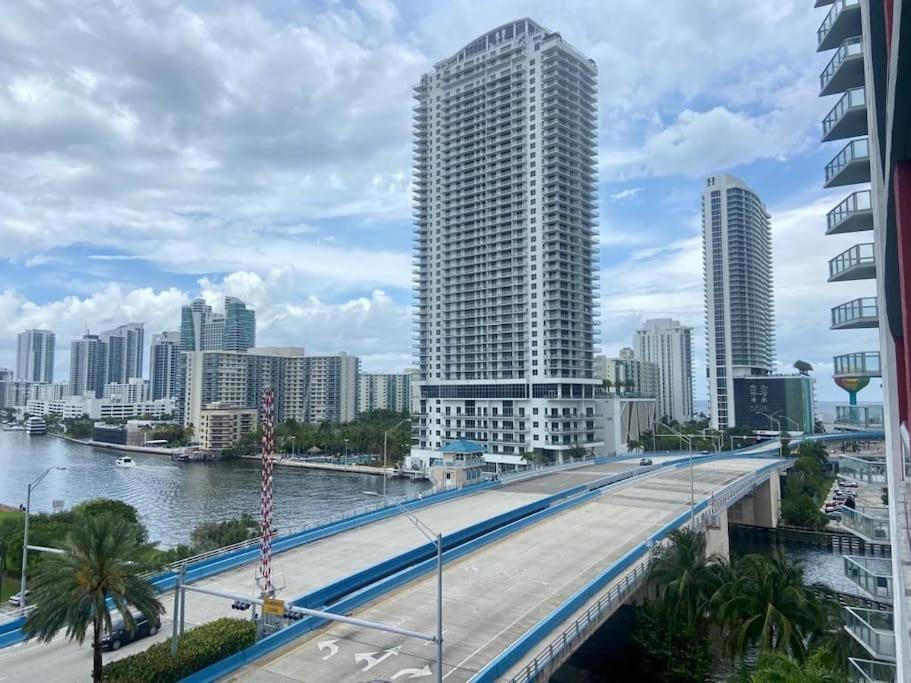 Miami Beach 1B/1B Incredible View Apartment With Kitchen Hallandale Beach Exterior foto